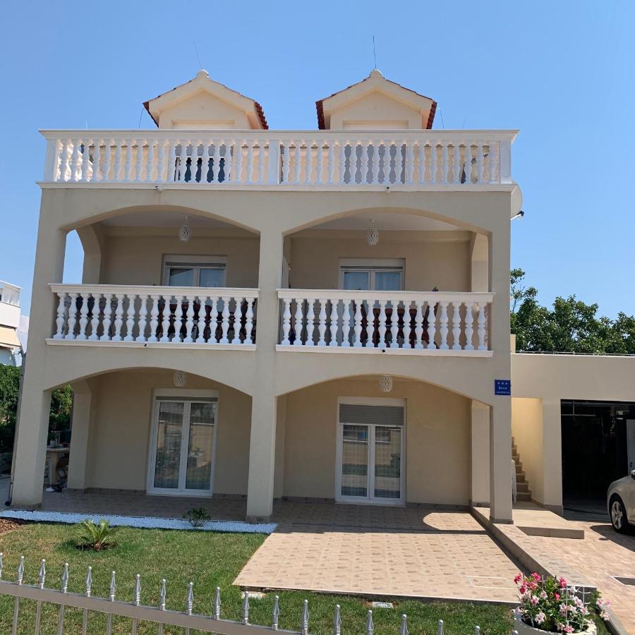 Apartments Mirela Vodice Buitenkant foto