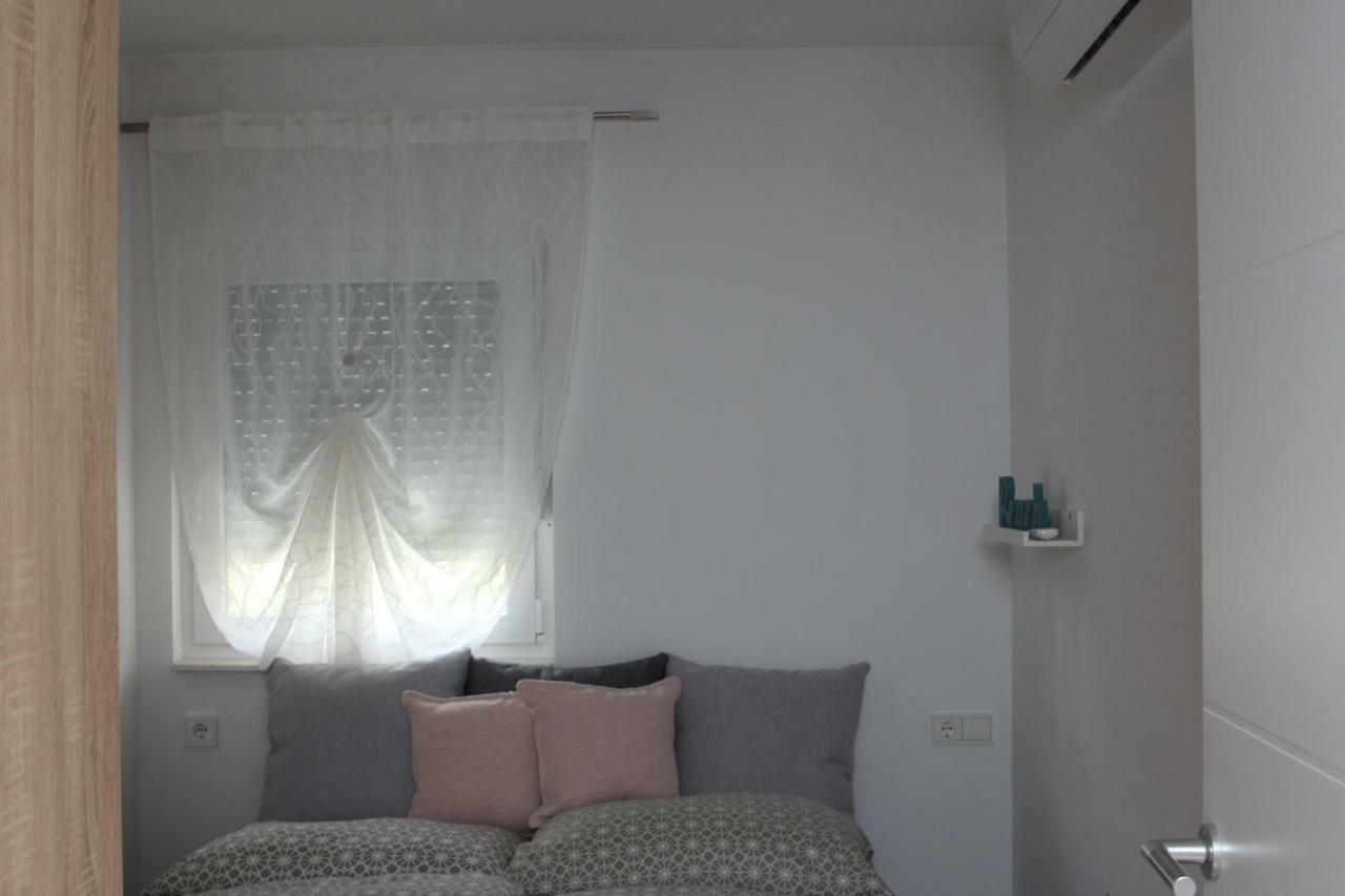 Apartments Mirela Vodice Buitenkant foto